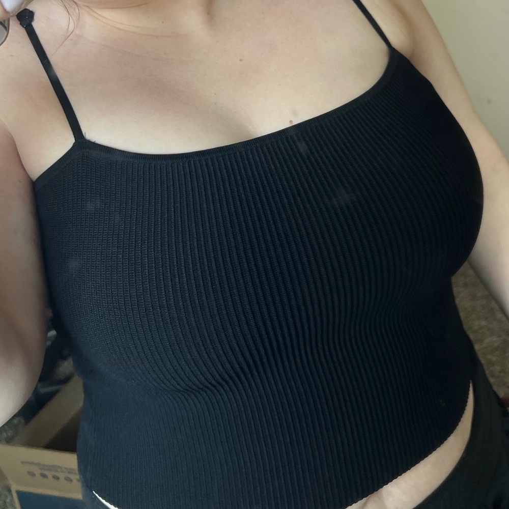 NWT Aritzia Sculpt Knit Cami Tank Babaton